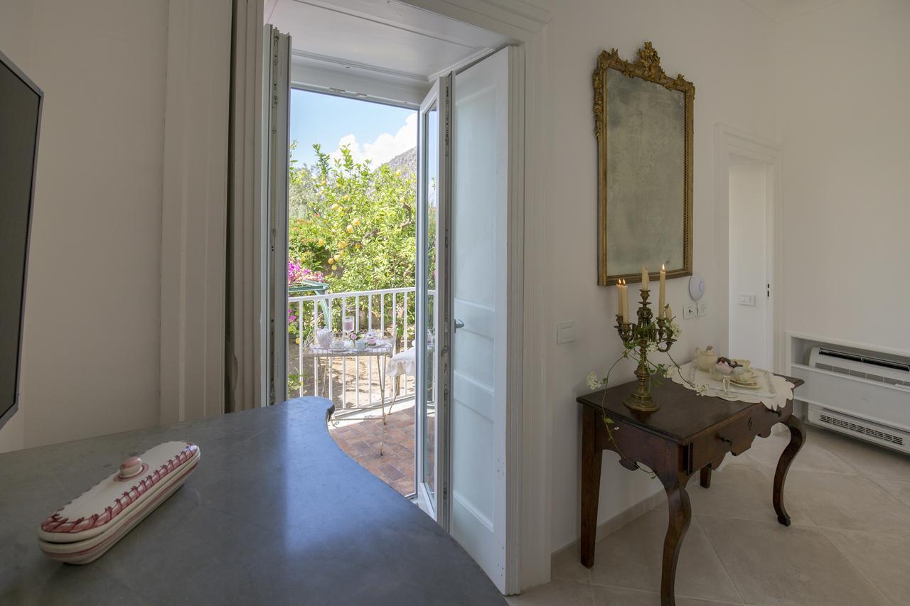 Palazzo Cacace Relais Bed & Breakfast Piano di Sorrento Exterior photo